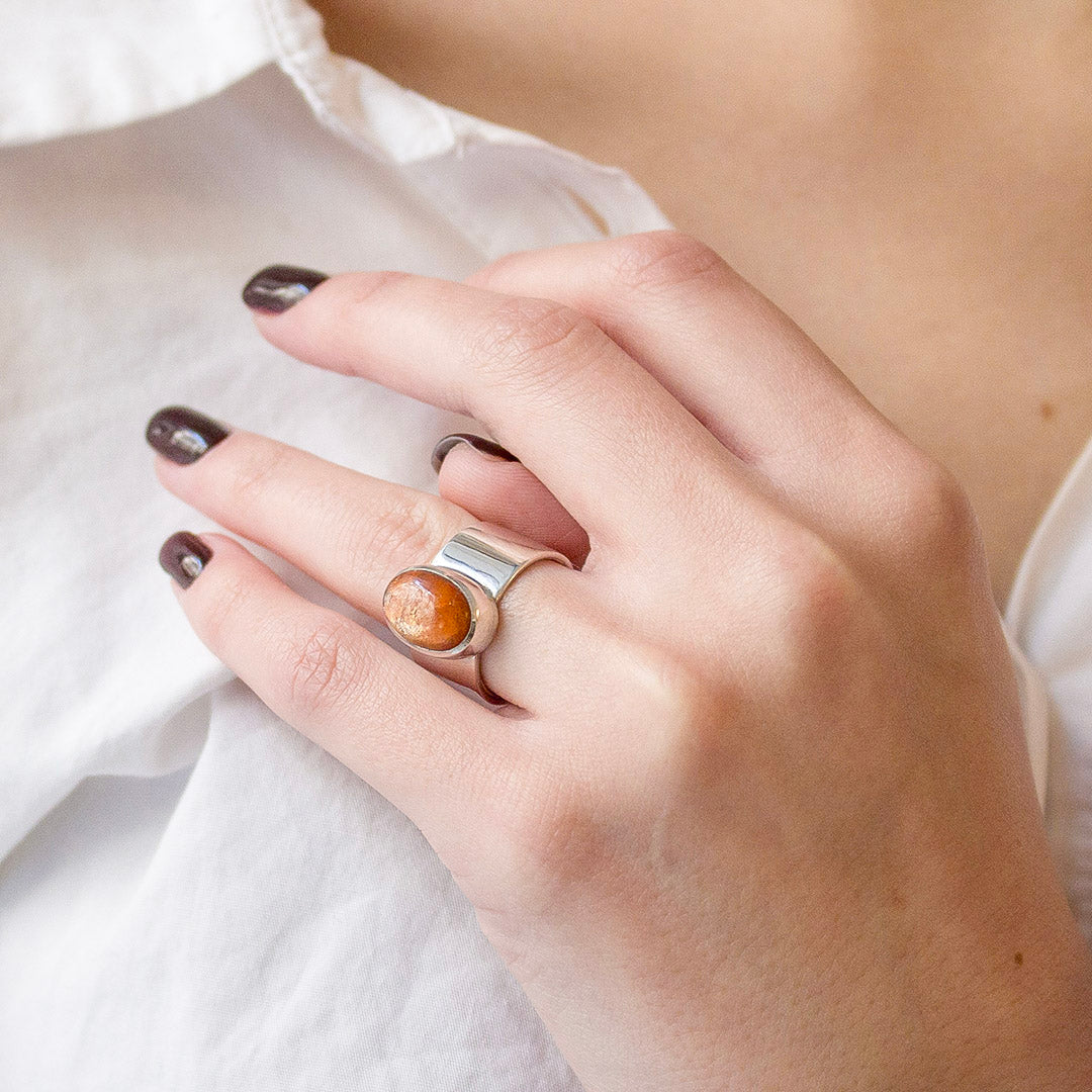 SUNSTONE RIBBON RING